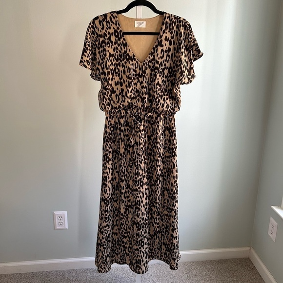 Sienna Sky Dresses & Skirts - Sienna Sky Short Sleeve Cheetah Print Midi Dress
